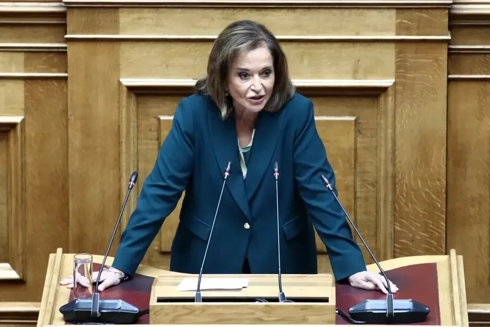 Το φαρμακερό σχόλιο της Ντόρας για τους πατριώτες της φακής
