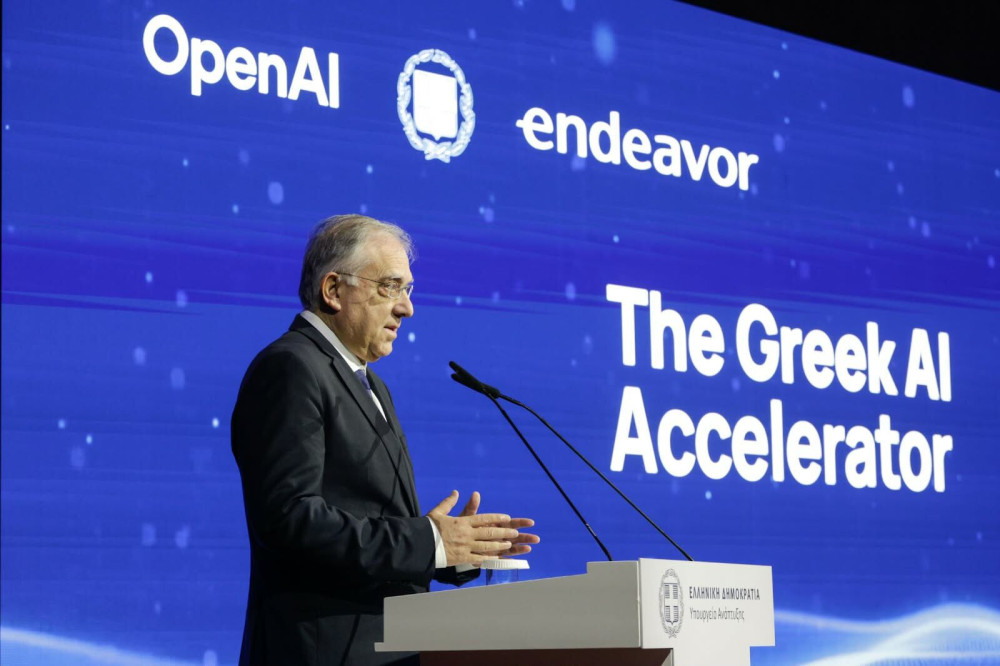 Τάκης Θεοδωρικάκος: «Ο άνθρωπος πρέπει να είναι ιδιοκτήτης του AI - όχι το AI ιδιοκτήτης του ανθρώπου»