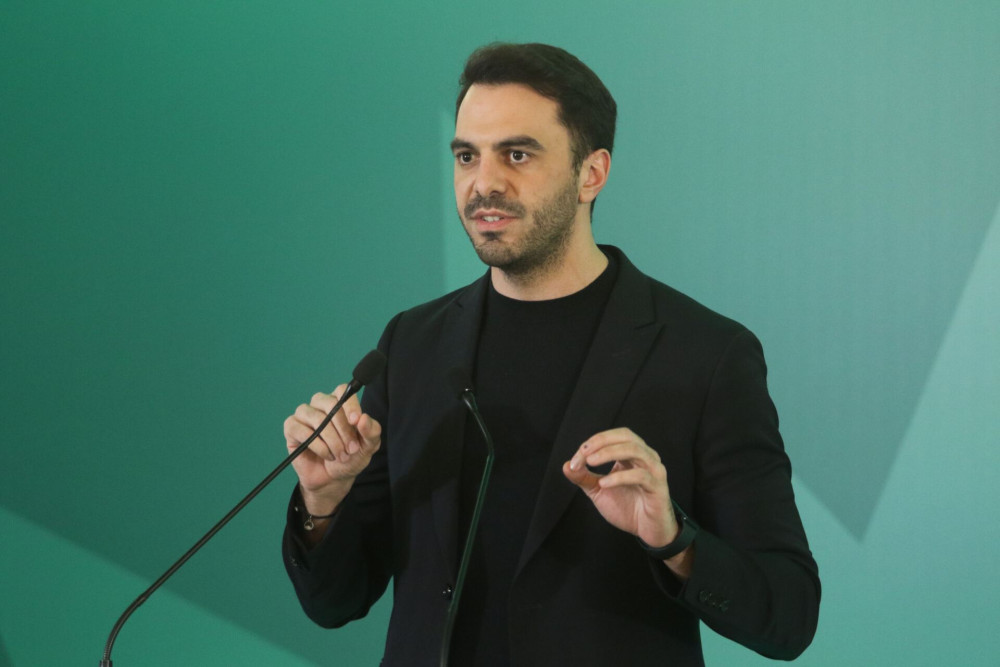 Πάλι μπέρδεψαν τις γραμμές στο ΠΑΣΟΚ - Ο Μανώλης Χριστοδουλάκης στηρίζει τον Γιάννη Παναγόπουλο