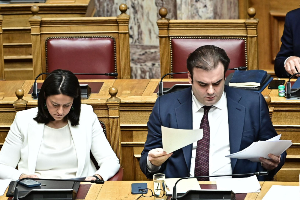 ΥΠΟΙΚ και Υπ. Εργασίας απαντούν για τα προγράμματα κατάρτισης λόγω Παναγόπουλου