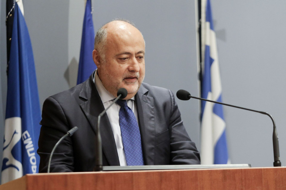 Δημήτρης Τσιόδρας προς Κομισιόν: Ανάγκη θέσπισης πανευρωπαϊκής ηλικίας πρόσβασης στα social media