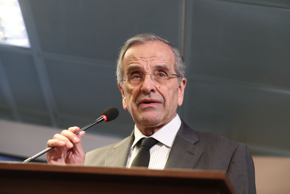 Η χώρα θα αντέξει και χωρίς Σαμαρά