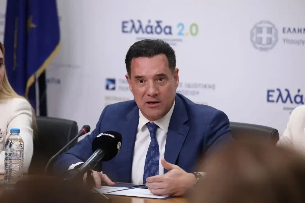 Άδωνις Γεωργιάδης: Υποψήφια της Πλεύσης Ελευθερίας η 57χρονη που έβαλε φωτιά στην Κορινθία - Εκεί οδηγεί η τοξικότητα