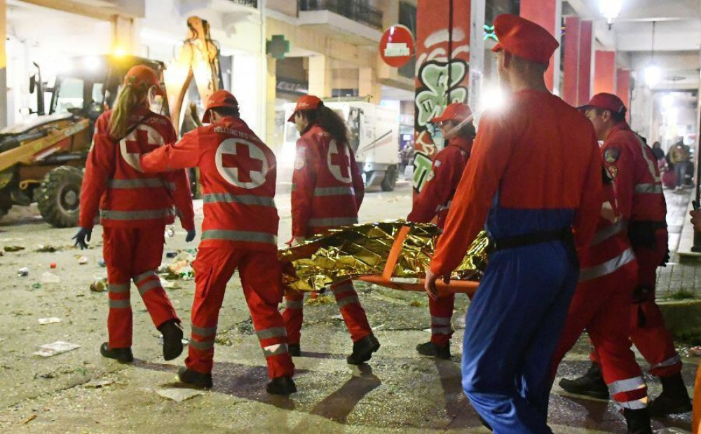 Μέθη, ουσίες, τραυματισμοί και κρίσεις πανικού το «κοκτέιλ» του Πατρινού Καρναβαλιού - Η αρωγή του Ερυθρού Σταυρού (video)