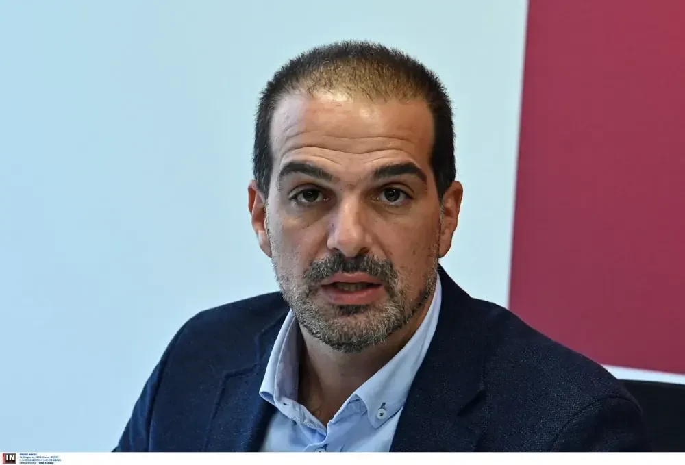 Αδιανόητος Σακελλαρίδης: Συγκρίνει το Λιμενικό με τους «δολοφόνους» του ICE