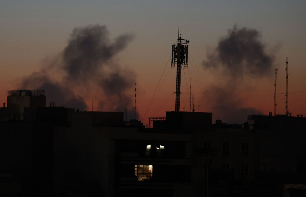 ΗΠΑ: Ιρανικοί πύραυλοι και drones έπληξαν αμάχους στο Μπαχρέιν
