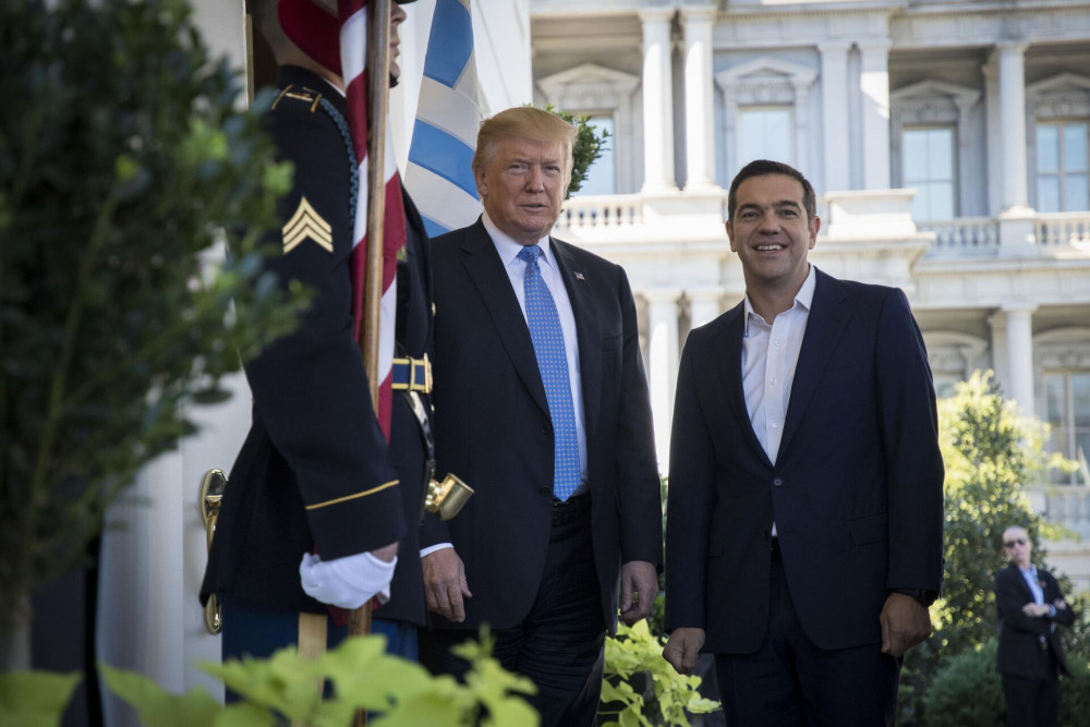 Τι τα σκαλίζεις, σύντροφε Αλέξη: η επίσκεψη στον Λευκό Οίκο επί Τραμπ τα λέει όλα