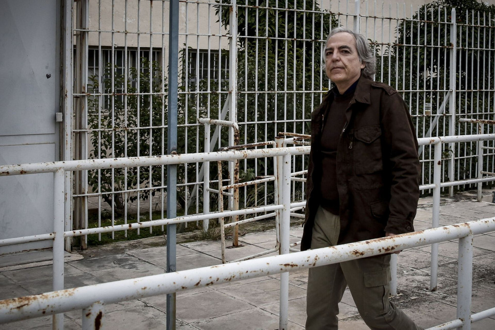 Συγγενείς θυμάτων 17 Νοέμβρη κατά Παπαχελά για τη συνέντευξη Κουφοντίνα