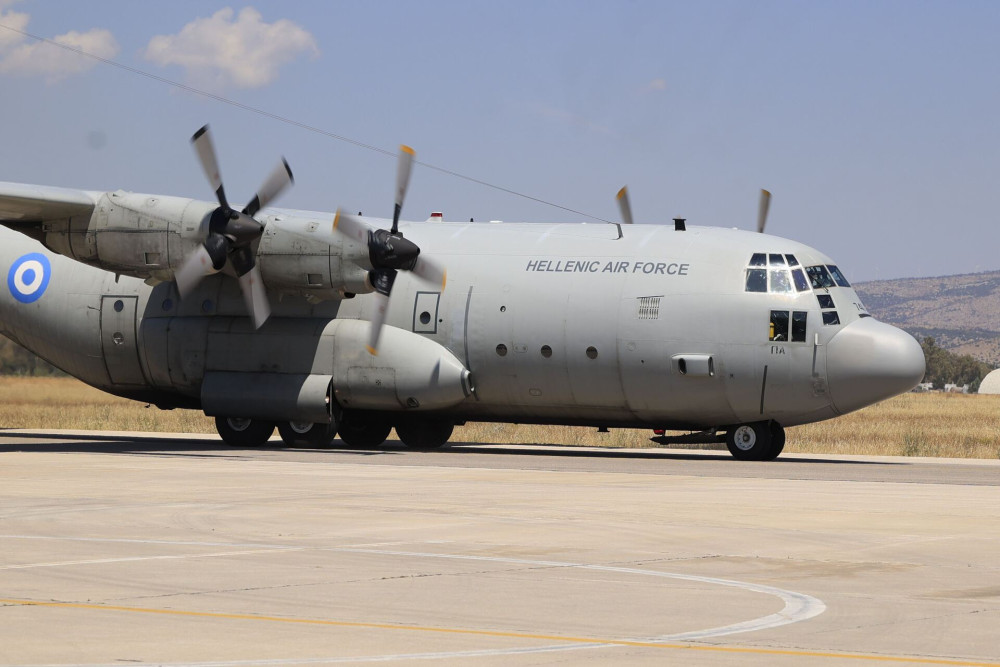 Ηράκλειο: C-130 από Σαουδική Αραβία έκανε αναγκαστική προσγείωση λόγω βλάβης