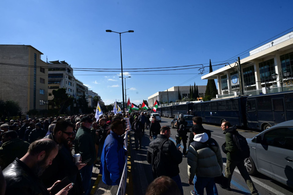 Ο Χαμενεΐ νεκρός, η Αριστερά πενθεί
