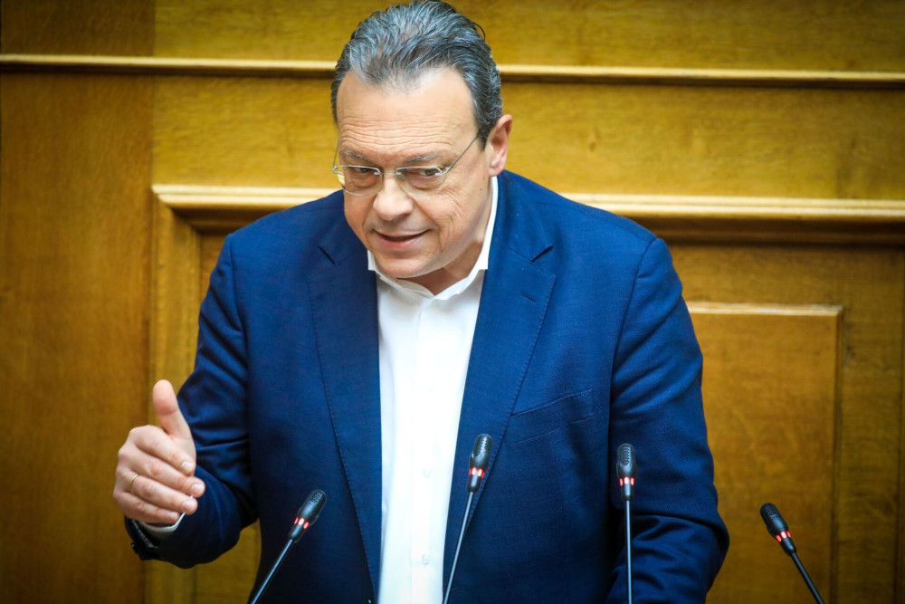 Φάμελλος σε ιδεολογικό παροξυσμό: Ζητά καταδίκη, μπλόκο σε βάσεις και «εθνική γραμμή» α λα ΣΥΡΙΖΑ