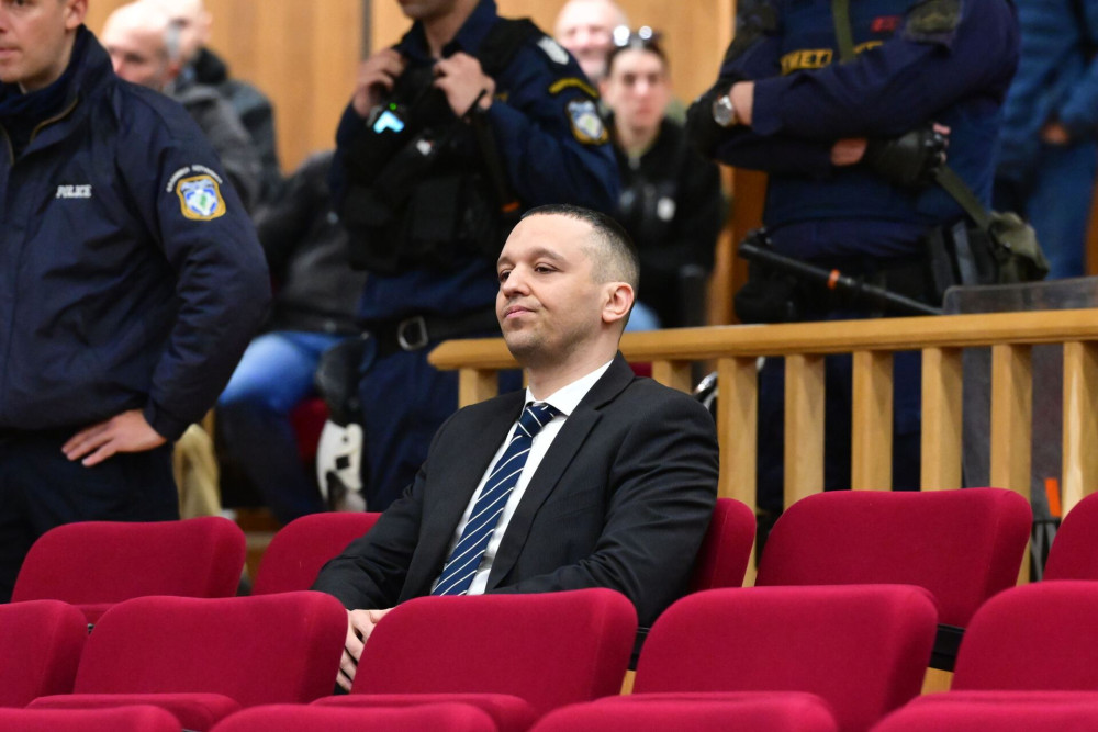 Οι ψήφοι που δεν… μυρίζουν και τα «πανηγύρια» για την οριστική καταδίκη της Χρυσής Αυγής