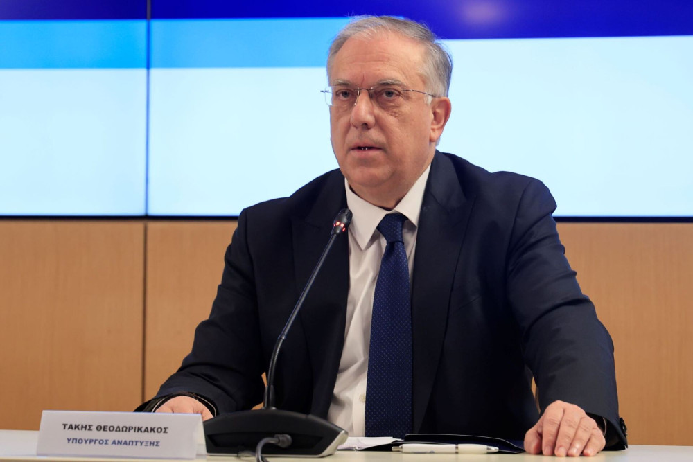 Τάκης Θεοδωρικάκος για πλαφόν: Αν χρειαστεί θα εξετάσουμε επιπλέον μέτρα