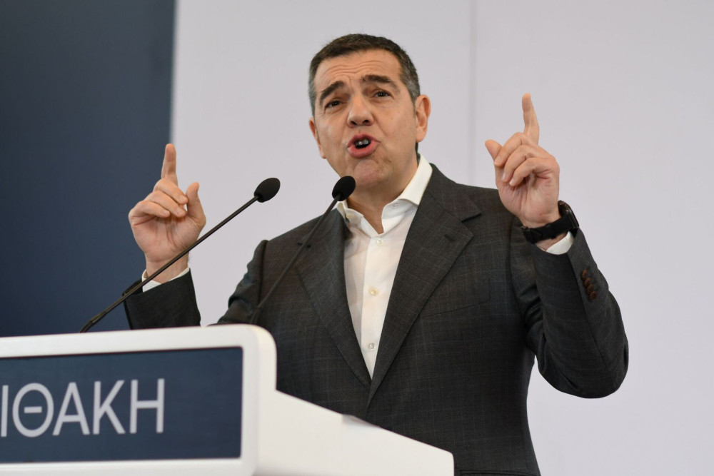 Τσίπρας κατά ΠΑΣΟΚ, ΣΥΡΙΖΑ και λοιπών δυνάμεων: Αν προσθέσεις φθορά με φθορά, είναι φθορά…