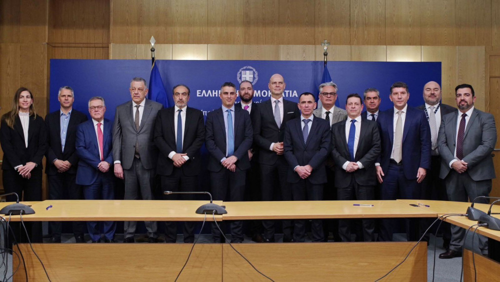 Υπεγράφη σύμβαση δωρεάς 3,8 εκατ. ευρώ για προμήθεια συστήματος επικοινωνιών ελέγχου εναέριας κυκλοφορίας