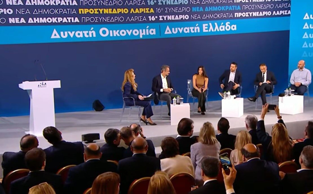 Μητσοτάκης από Λάρισα: Ισχυρή, δυνατή οικονομία, δυνατή Ελλάδα, δυνατή Νέα Δημοκρατία θα οδηγήσουν στην επόμενη εκλογική αναμέτρηση