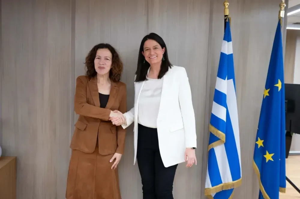 Εύσημα από την Κομισιόν στην Νίκη Κεραμέως για την αγορά εργασίας - «Πηγή έμπνευσης η Ελλάδα» (photos)