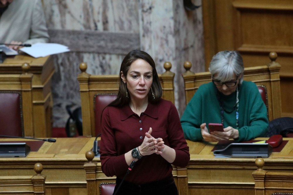 Δόμνα Μιχαηλίδου: Αξιοπρέπεια στην επισιτιστική βοήθεια με το νέο σύστημα vouchers
