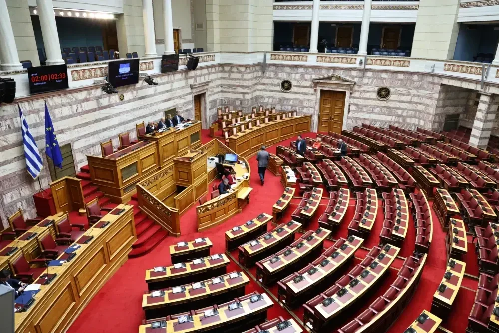 Βουλή: άρση ασυλίας για Δημήτρη Αβραμόπουλο και Ζωή Κωνσταντοπούλου