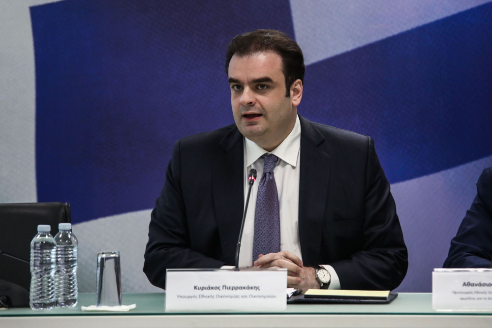 Κυριάκος Πιερρακάκης: Η κυβέρνηση στέκεται απέναντι στην ακρίβεια