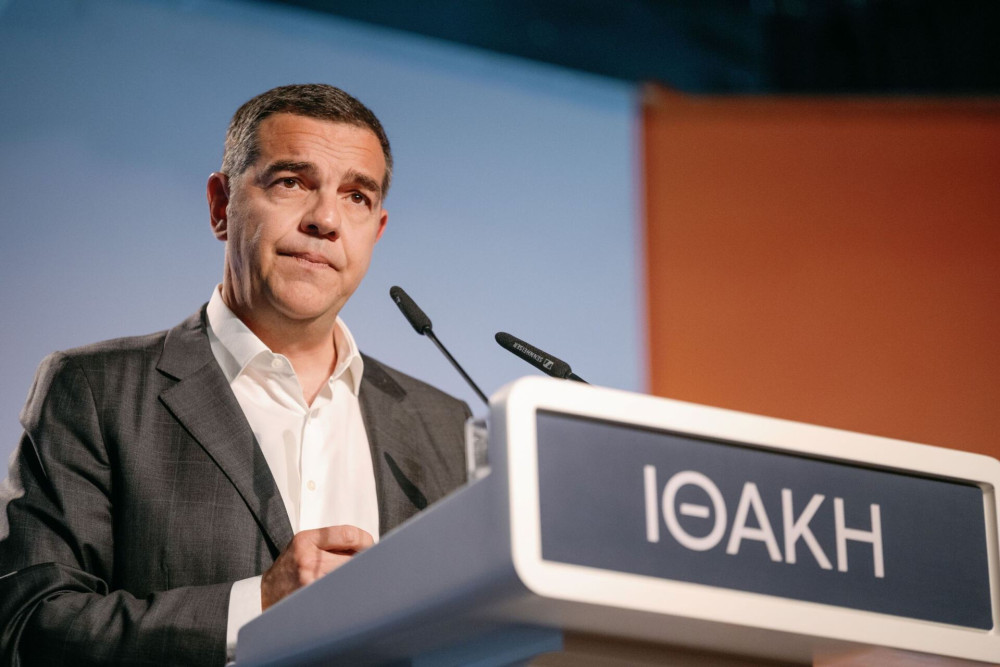Τσίπρας σε απόγνωση: «Παιδιά, αυτοοργανωθείτε γιατί... χάνομαι»