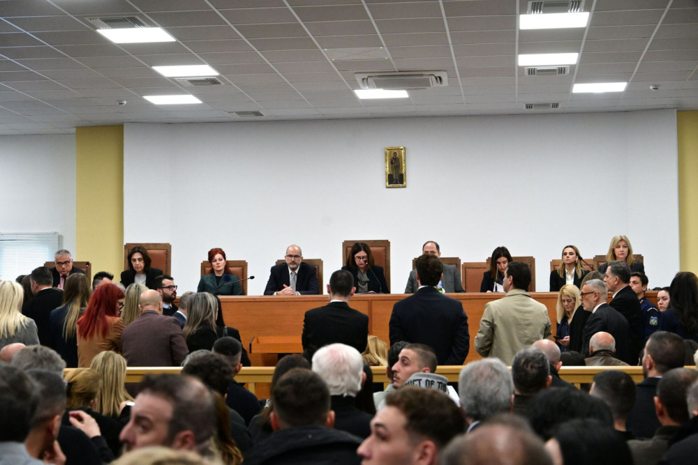Τέμπη: καταθέσεις συγγενών στη δίκη