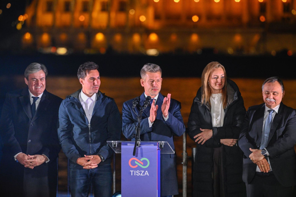 Ο θρίαμβος της Κεντροδεξιάς στην Ουγγαρία, νίκη της Ευρώπης και ήττα των άκρων