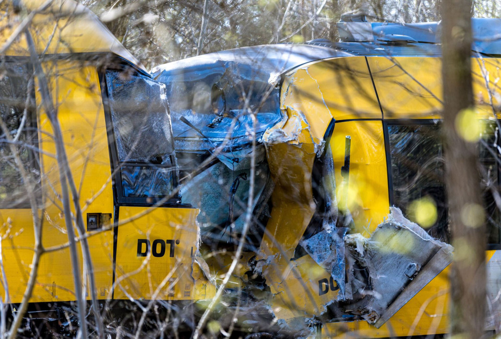 Μετωπική σύγκρουση τρένων στη Δανία - 17 τραυματίες, οι τέσσερις σε κρίσιμη κατάσταση