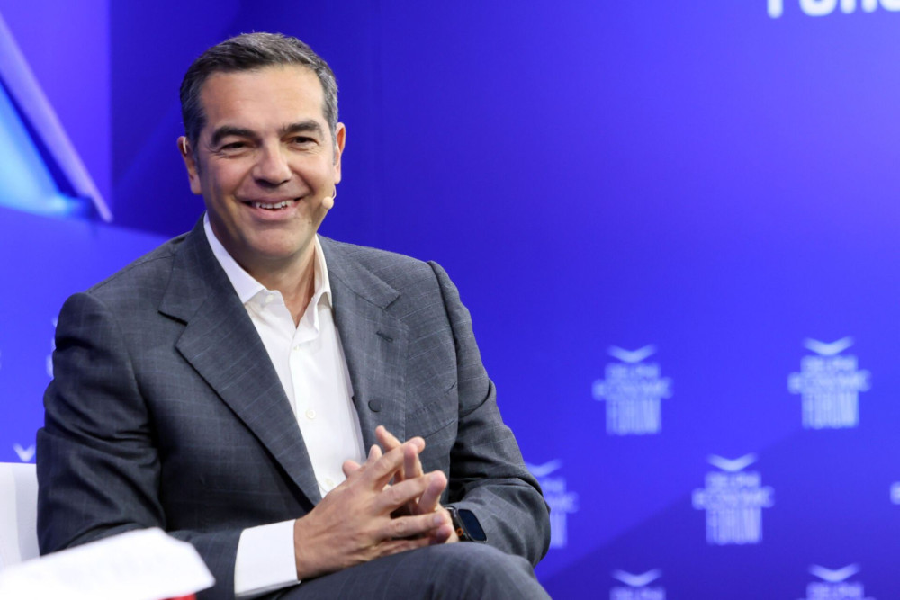 Πού είσαι, rebranding, που ’λεγες πως θα γινόταν άλλος…