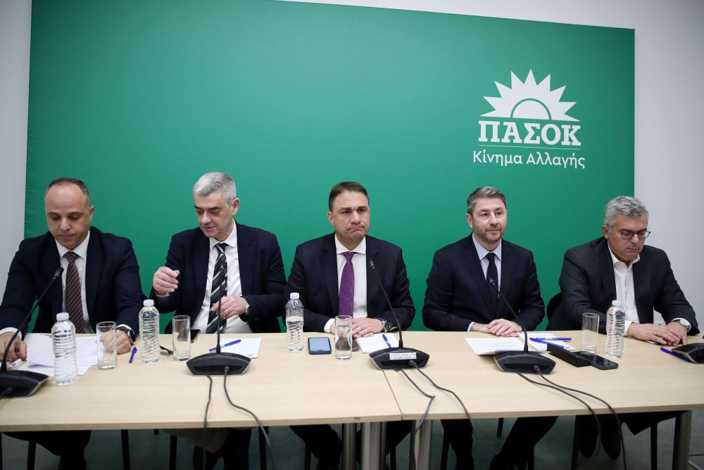 Με την «Αυριανή» στα χέρια
