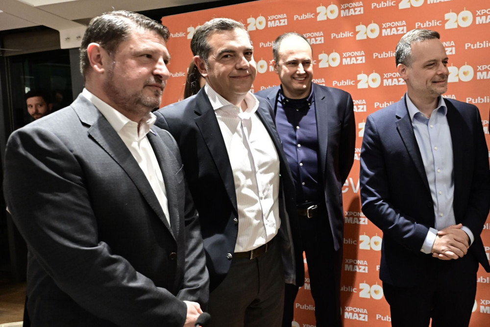 Η κοινή γραμμή Τσίπρα - Δούκα για τη Συμφωνία των Πρεσπών προκαλεί εκνευρισμό στο ΠΑΣΟΚ