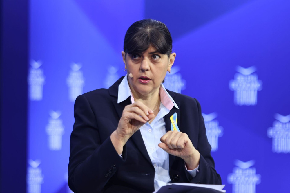 Ούτε το γερμανικό σύνταγμα αρέσει στη Λάουρα Κοβέσι...