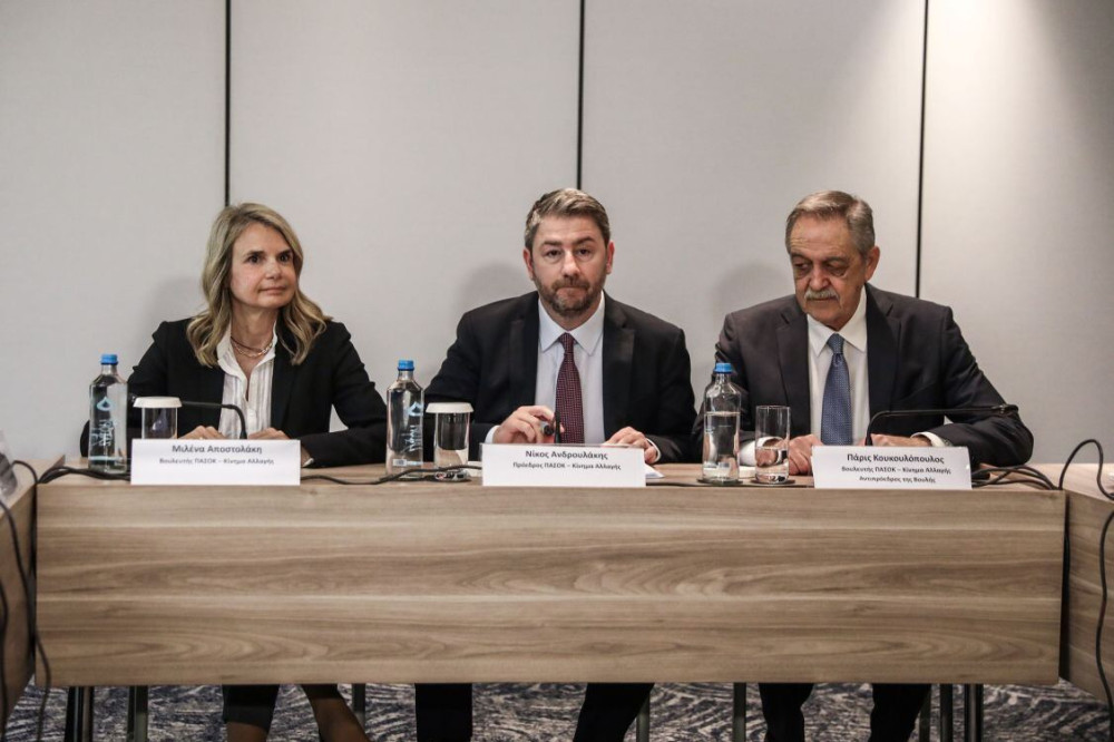 Επιχείρηση «φορολογήστε τους πάντες» από τον Νίκο Ανδρουλάκη