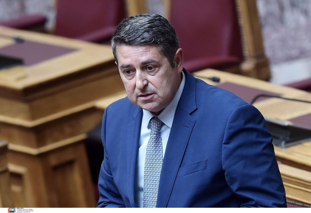 Γιώργος Μυλωνάκης:  σταθερή η κατάστασή του - Παραμένει διασωληνωμένος