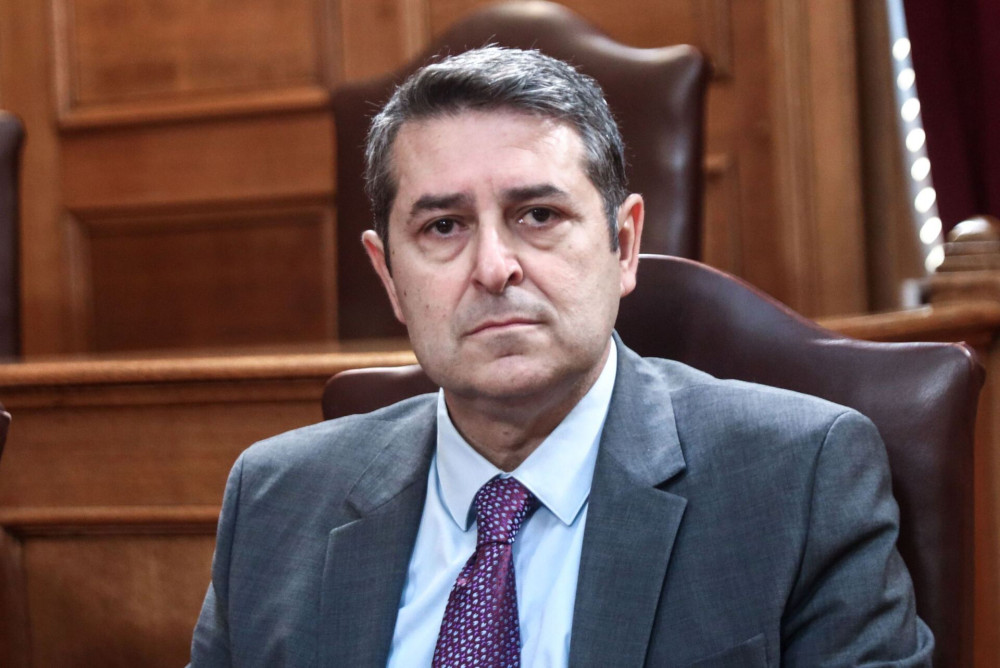 Ευχές από ΠΑΣΟΚ και ΣΥΡΙΖΑ για ταχεία ανάρρωση στον Γιώργο Μυλωνάκη