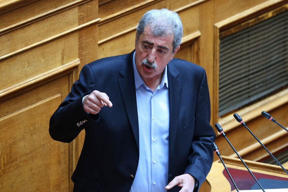 Ο Παύλος Πολάκης (ξανά) σε παραλήρημα... πεζοδρομίου - Χαρακτήρισε «πράκτορες» τους Σταύρο Παπασταύρου-Νίκο Τσάφο