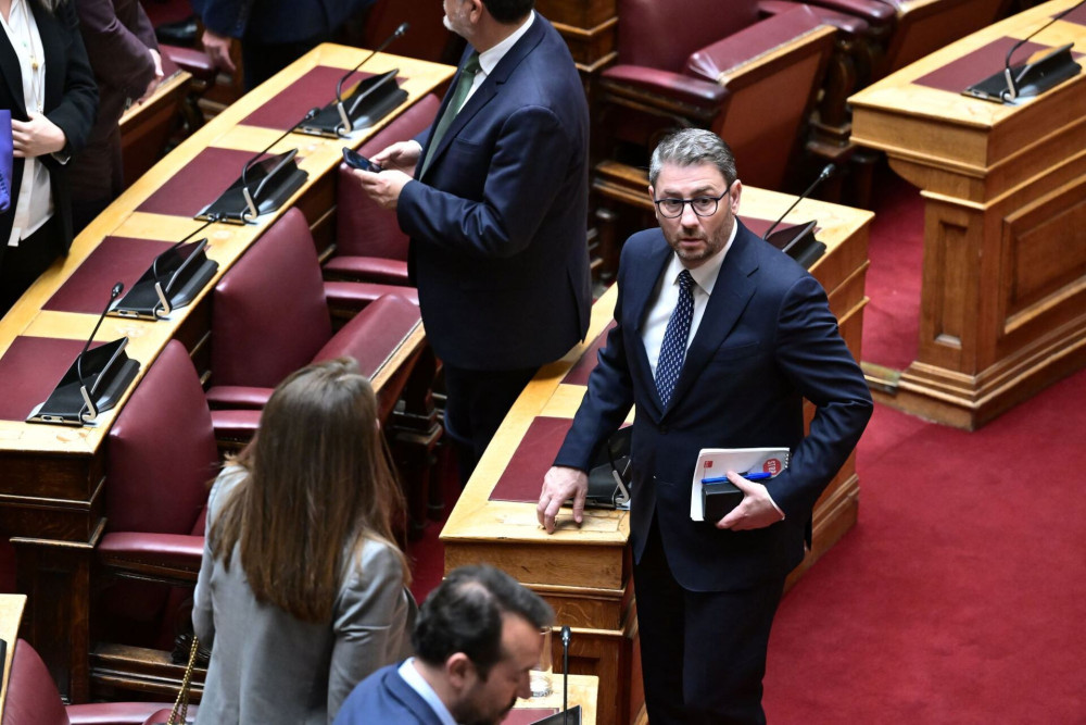 Το ΠΑΣΟΚ του Ανδρουλάκη κλείνει το μάτι στον ΣΥΡΙΖΑ της Δούρου (και του Πολάκη);