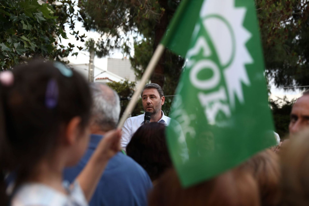 Quo vadis ΠΑΣΟΚ: η αρνητική αξιολόγηση της αντιπολιτευτικής τακτικής και οι χαμηλές δημοσκοπικές πτήσεις