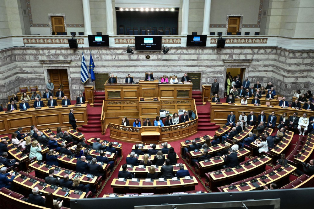 Ανακοινώθηκε στην Ολομέλεια η πρόταση της ΝΔ για την αναθεώρηση του Συντάγματος, τι προβλέπεται