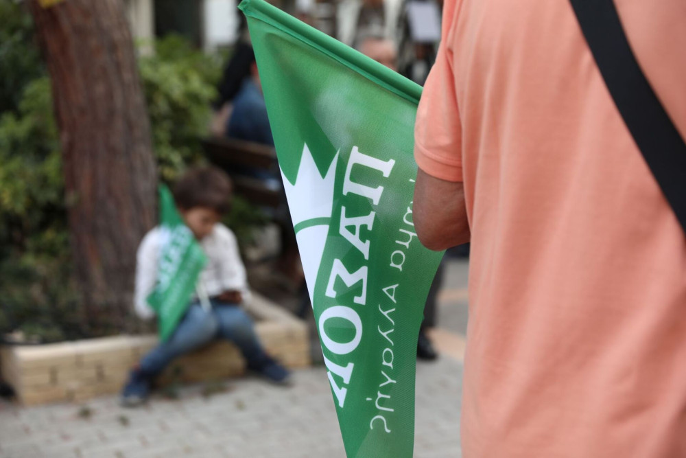 Το ΠΑΣΟΚ με οδηγό το αντιδεξιό σύνδρομο