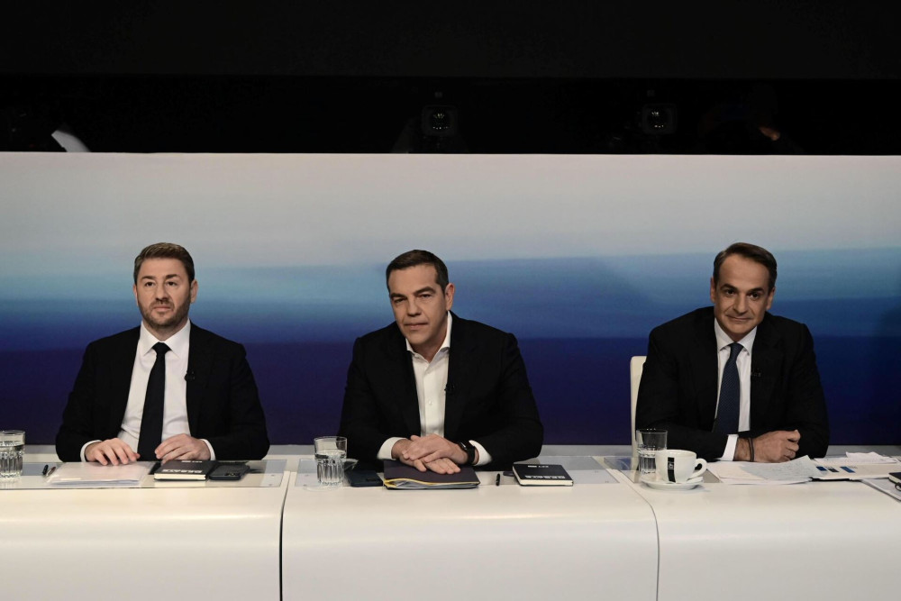 Η κυριαρχία Μητσοτάκη στο κέντρο και το χαμένο παιχνίδι Τσίπρα-Ανδρουλάκη