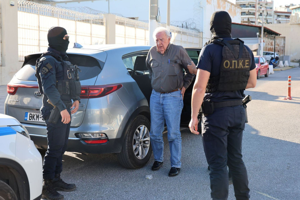 Τα δάκρυα για τον δήμιο