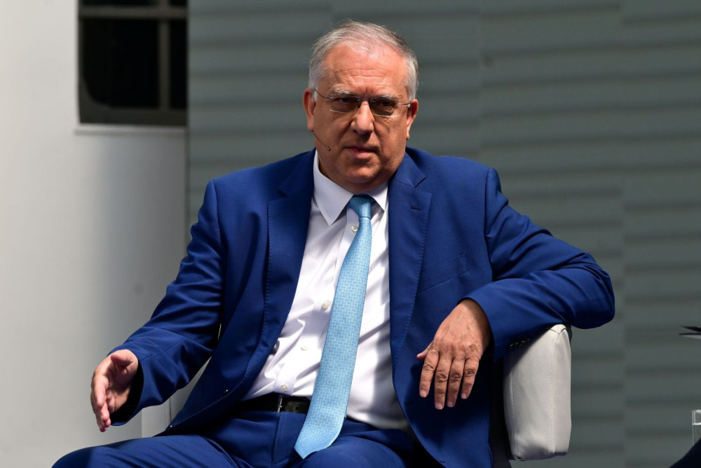 Τάκης Θεοδωρικάκος: Τα μέτρα της κυβέρνησης έφεραν μειώσεις τιμών σε 2.000 προϊόντα