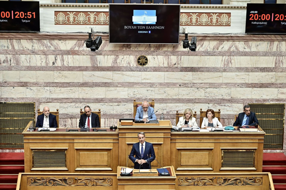 Η πολιτική σταθερότητα έχει ονοματεπώνυμο