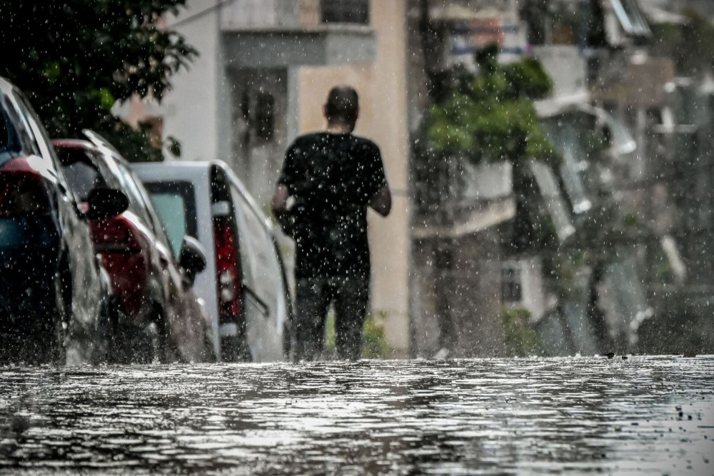 Καιρικά φαινόμενα: 250 μετεωρολογικοί σταθμοί και 150 σταθμηγράφοι στην υπηρεσία της Πολιτικής Προστασίας