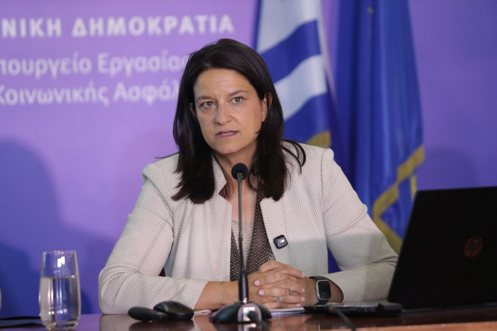 Νίκη Κεραμέως: Διευρύνουμε το πλέγμα προστασίας της μητρότητας» (video)