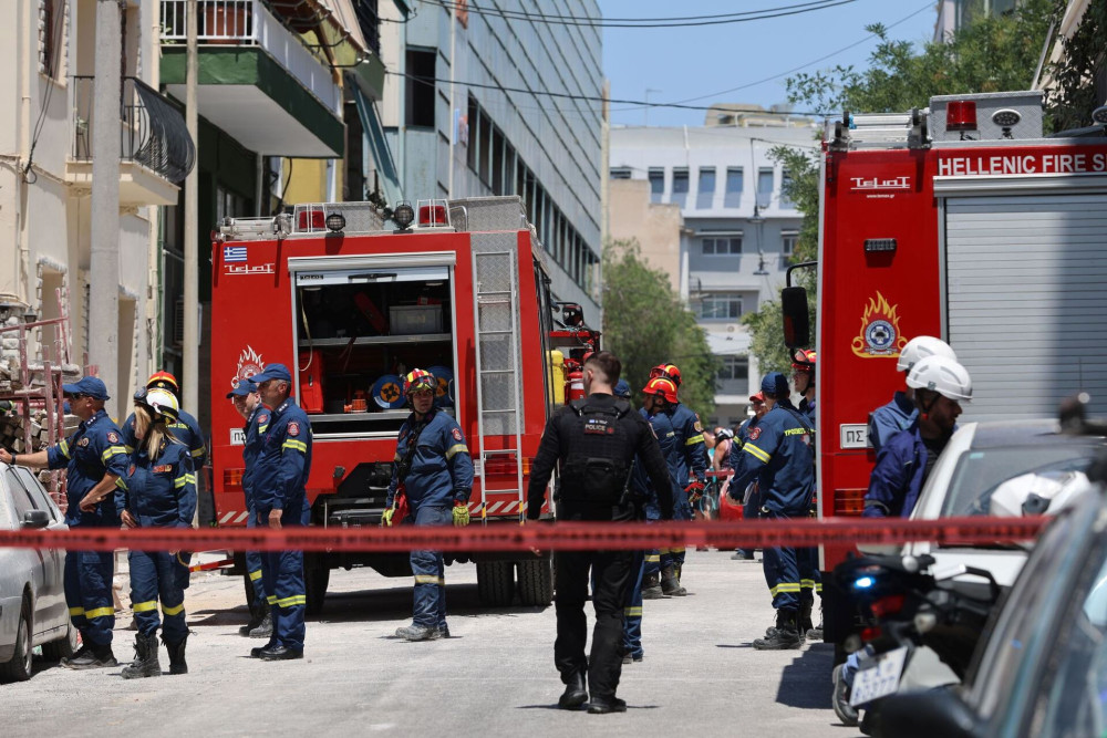 Συναγερμός στην πλατεία Βάθη - Έκρηξη boiler σε ξενοδοχείο