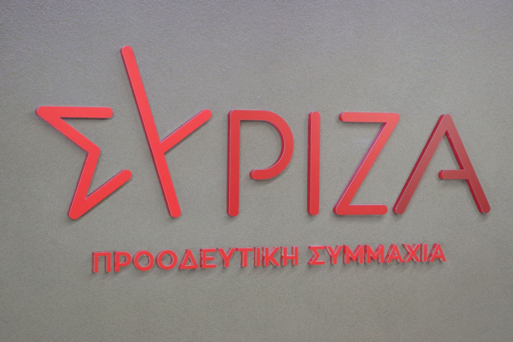 Από τον εξώστη στην παραίτηση: ο Φάμελλος, ο Τσίπρας και η απαξίωση
