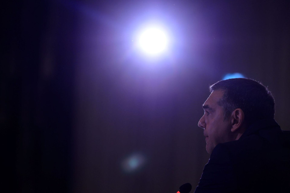 Δυσφημεί την Ελλάδα ο Τσίπρας