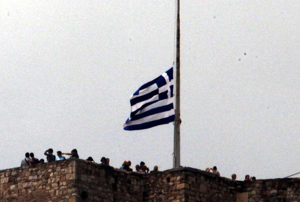 Τριήμερο πένθος στις Ένοπλες Δυνάμεις για τους δύο πιλότους του Phantom